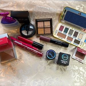 BNIB 12 pc lip cheek eyeshadow